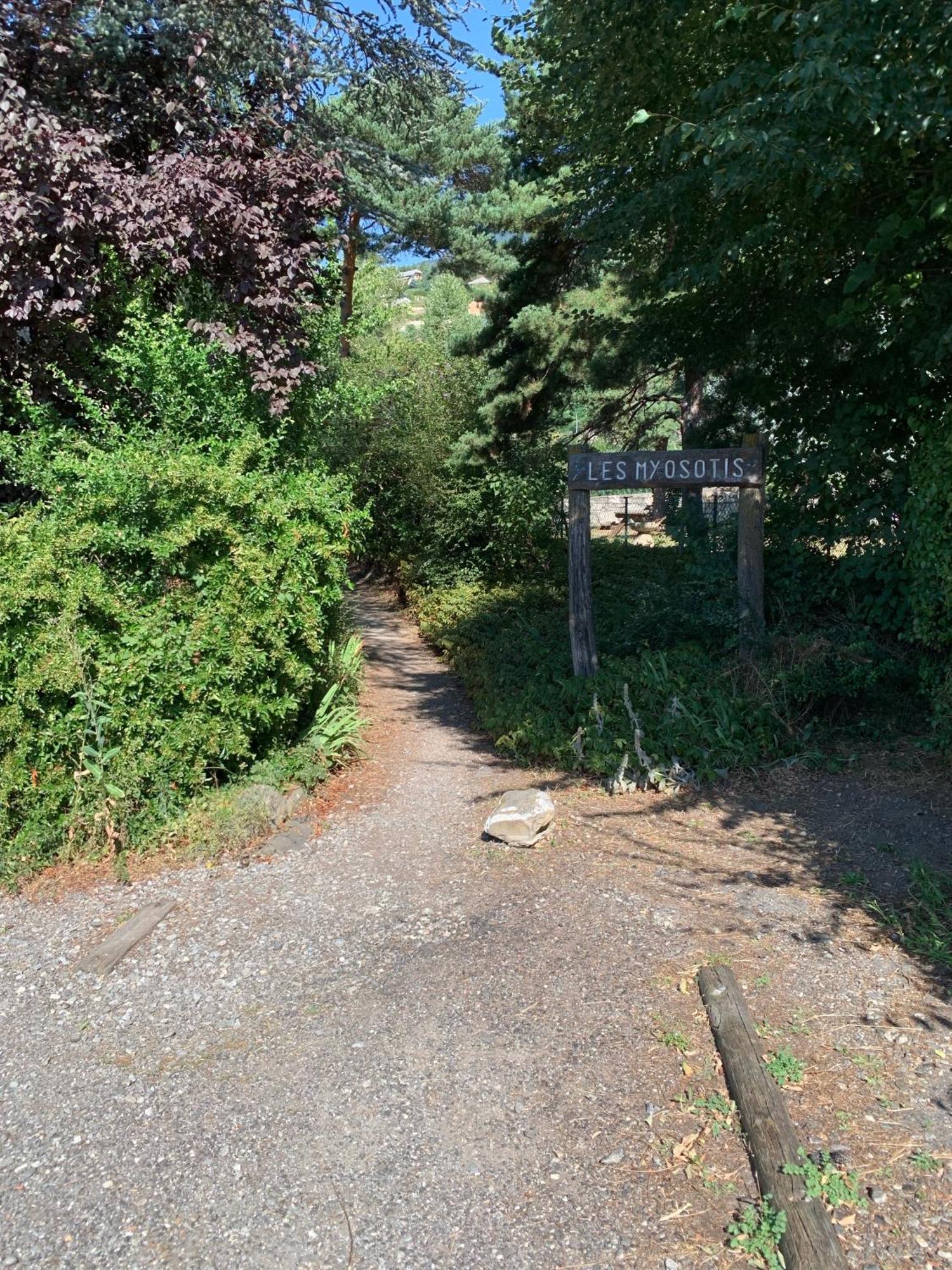 Appartement Agreable A Deux Pas Du Plan D'Eau Embrun Zewnętrze zdjęcie